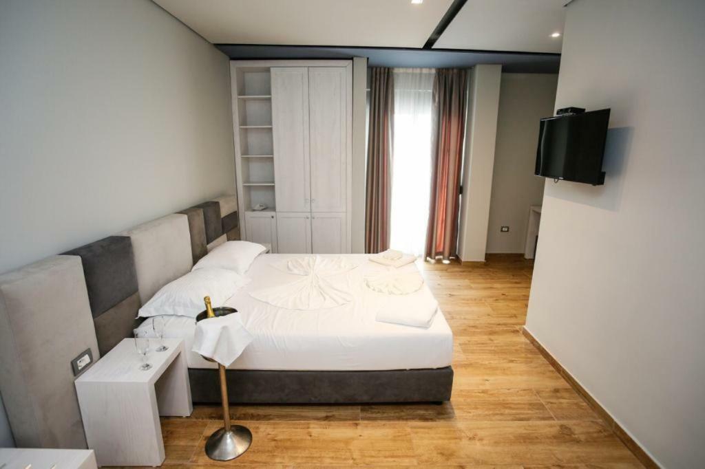 Lubjana Hotel Durrës Eksteriør billede