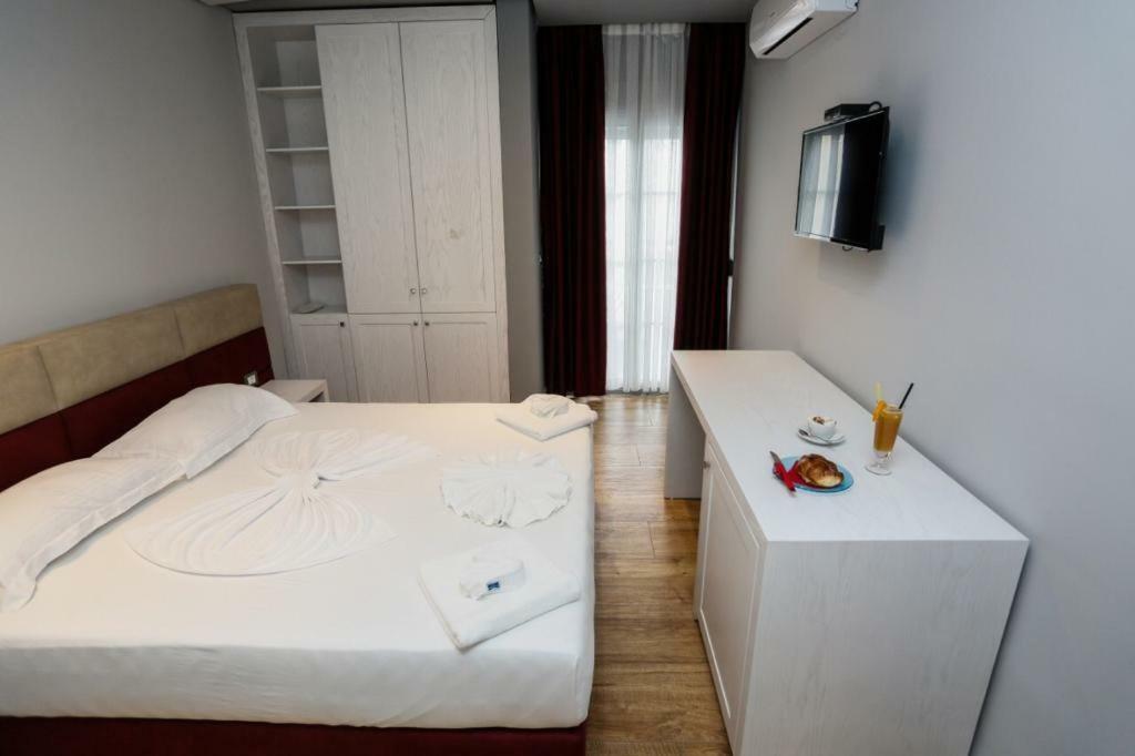 Lubjana Hotel Durrës Eksteriør billede